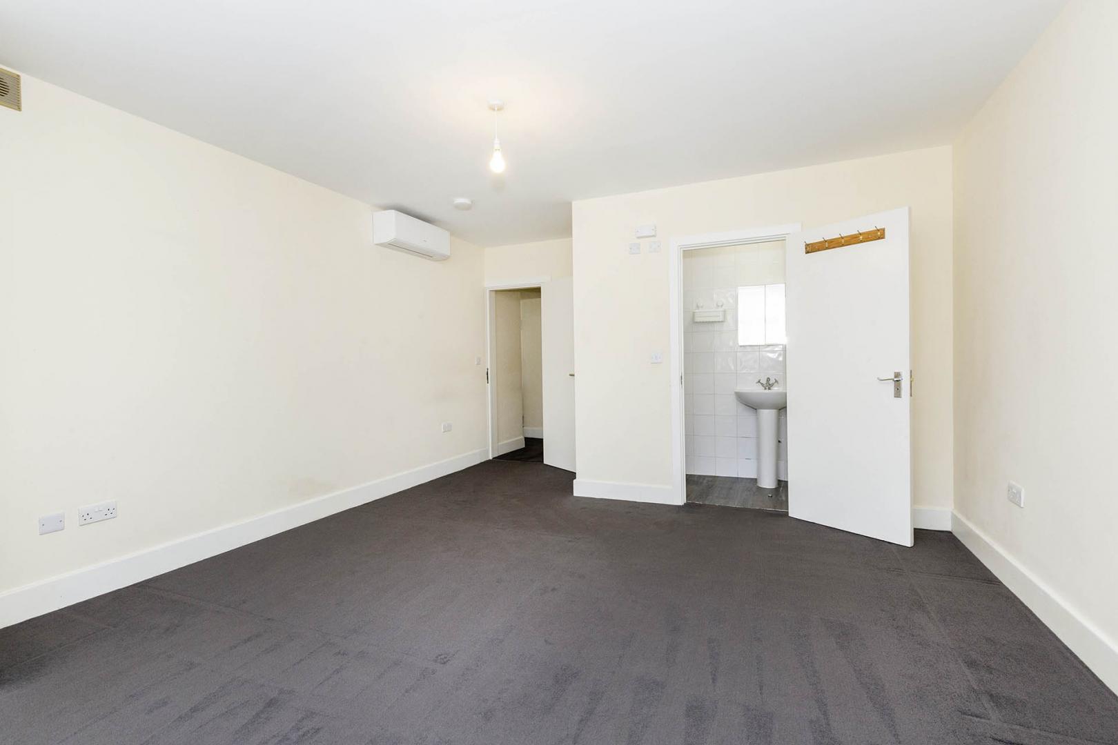 Modern Studio Apartment Deerhurst Road, Willesden Green